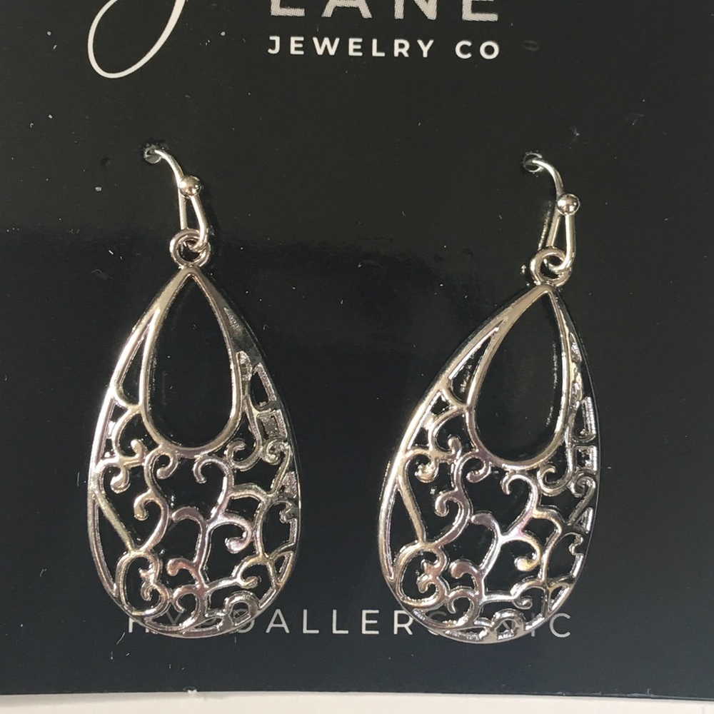 Pierced Ear Rings NEW - Picture 3 of 4